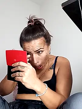 KaiicyQuuen online show from October 2025 12:56:02 PM