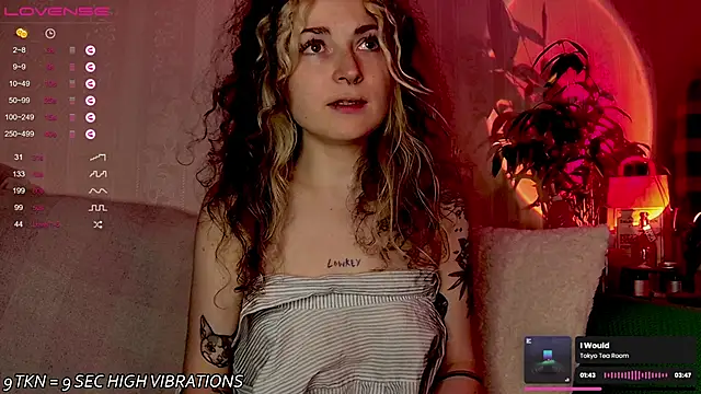 IttyKitty online show from September 2025 11:16:02 PM