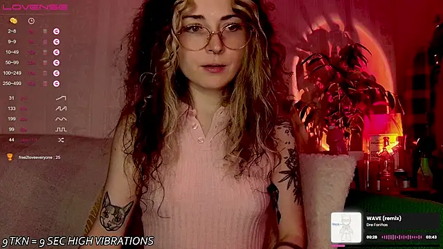 IttyKitty online show from September 2025 10:36:01 PM