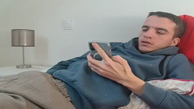 Tombgy07 online show from November 2025 01:12:02 PM