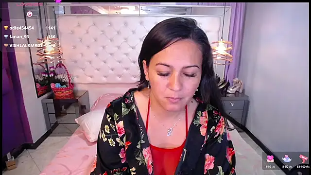 Snapshot of Georgina-Musk chatting on December 2024 11:02:02 PM Georgina-Musk online show from December 2024 11:02:02 PM