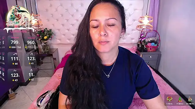 Snapshot of Georgina-Musk chatting on December 2024 07:43:01 PM Georgina-Musk online show from December 2024 07:43:01 PM