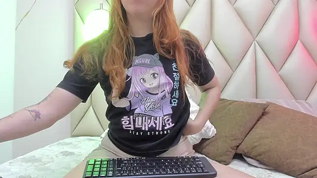 Snapshot of SakuraLee_ chatting on January 2025 01:12:01 PM SakuraLee online show from January 2025 01:12:01 PM