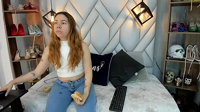 Snapshot of SakuraLee_ chatting on January 2025 01:35:01 PM SakuraLee online show from January 2025 01:35:01 PM