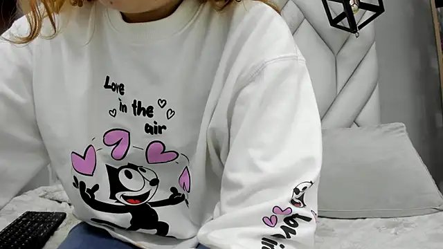 Snapshot of SakuraLee_ chatting on January 2025 08:00:01 PM SakuraLee online show from January 2025 08:00:01 PM