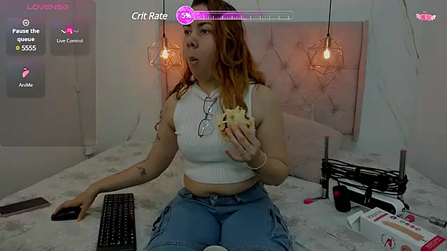 Snapshot of SakuraLee_ chatting on February 2025 01:32:01 PM SakuraLee online show from February 2025 01:32:01 PM