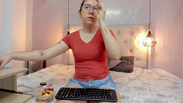 Snapshot of SakuraLee_ chatting on September 2025 01:58:01 PM SakuraLee online show from September 2025 01:58:01 PM