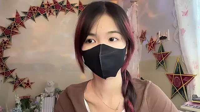 Snapshot of Your-Sunshine chatting on September 2025 06:26:02 AM Your-Sunshine online show from September 2025 06:26:02 AM