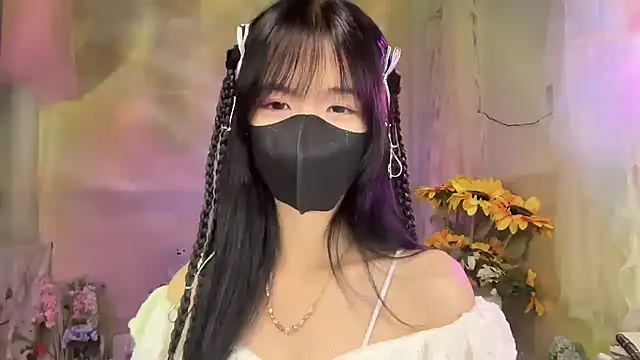 Snapshot of Your-Sunshine chatting on October 2025 04:28:01 PM Your-Sunshine online show from October 2025 04:28:01 PM