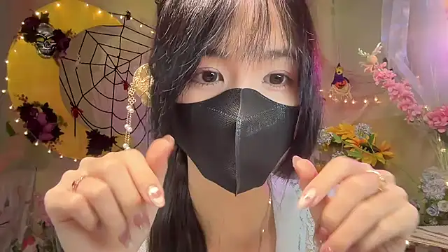 Snapshot of Your-Sunshine chatting on October 2025 04:39:01 PM Your-Sunshine online show from October 2025 04:39:01 PM