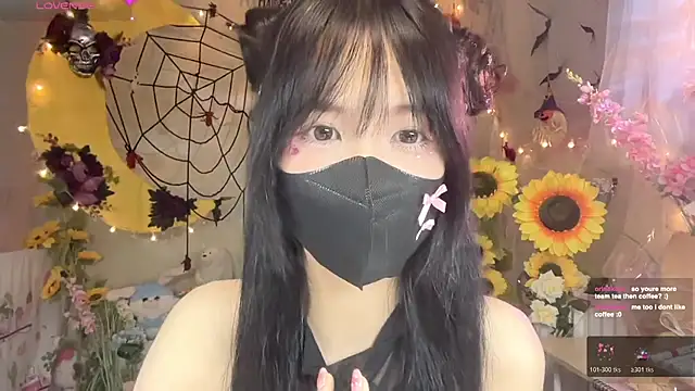 Snapshot of Your-Sunshine chatting on October 2025 05:03:01 PM Your-Sunshine online show from October 2025 05:03:01 PM