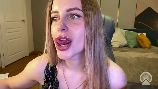 Snapshot of anita_blairr chatting on February 2026 01:04:02 AM anita blairr online show from February 2026 01:04:02 AM