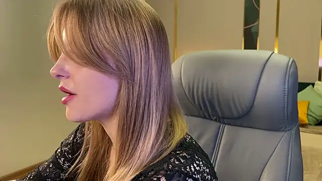 Snapshot of anita_blairr chatting on March 2026 01:14:01 AM anita blairr online show from March 2026 01:14:01 AM