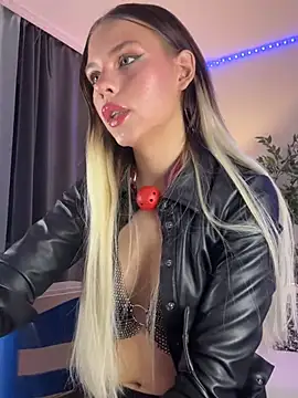 Snapshot of KittyKatyDream chatting on January 2025 07:16:02 PM KittyKatyDream online show from January 2025 07:16:02 PM