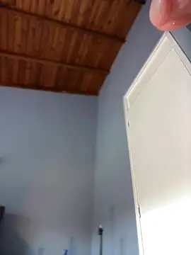 lauravasquez online show from May 2026 03:53:02 PM