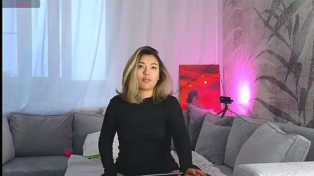 lily  foster online show from January 2025 06:45:02 AM