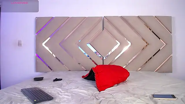 Raven foxter1 online show from December 2024 11:06:02 PM