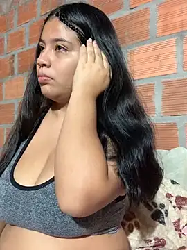 moncerrat luna online show from December 2024 12:07:02 PM