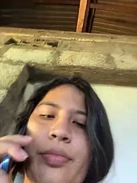 moncerrat luna online show from January 2025 07:15:01 PM