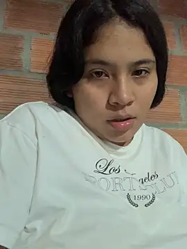 moncerrat luna online show from February 2025 01:55:01 AM