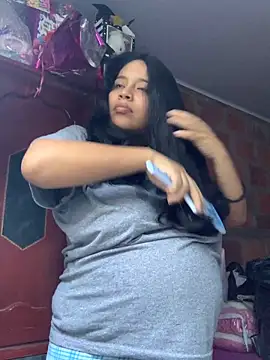 moncerrat luna online show from September 2025 10:04:01 PM