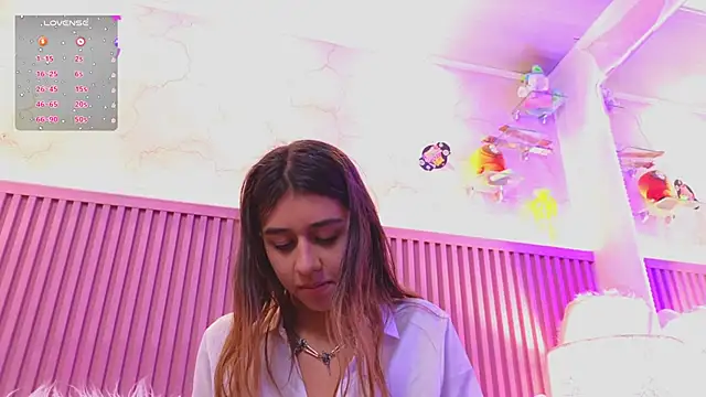 Snapshot of Emiily_Scott1 chatting on December 2024 04:35:02 PM Emiily Scott1 online show from December 2024 04:35:02 PM