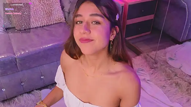 Snapshot of Emiily_Scott1 chatting on January 2025 03:18:02 PM Emiily Scott1 online show from January 2025 03:18:02 PM