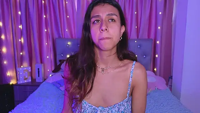 Snapshot of Emiily_Scott1 chatting on September 2025 09:47:02 PM Emiily Scott1 online show from September 2025 09:47:02 PM