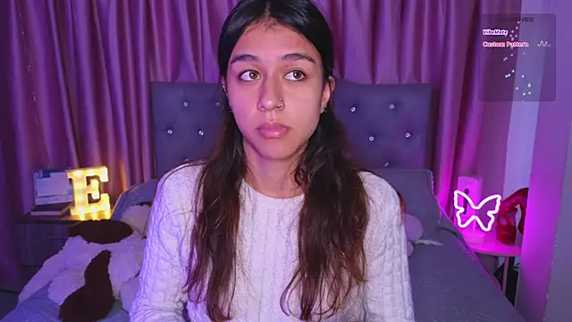 Snapshot of Emiily_Scott1 chatting on October 2025 10:23:02 PM Emiily Scott1 online show from October 2025 10:23:02 PM