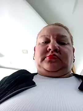 Snapshot of HORNY_MATURE25 chatting on December 2024 06:10:01 PM HORNY MATURE25 online show from December 2024 06:10:01 PM