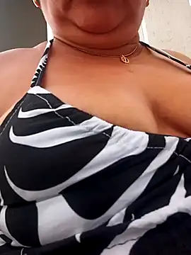 Snapshot of HORNY_MATURE25 chatting on January 2025 06:53:02 PM HORNY MATURE25 online show from January 2025 06:53:02 PM