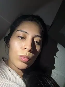 Snapshot of Sophie__Foxxx chatting on January 2025 04:23:02 AM Sophie Foxxx online show from January 2025 04:23:02 AM