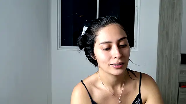 Snapshot of Sophie__Foxxx chatting on January 2025 01:08:01 AM Sophie Foxxx online show from January 2025 01:08:01 AM