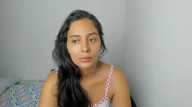 Snapshot of Sophie__Foxxx chatting on February 2025 05:40:02 PM Sophie Foxxx online show from February 2025 05:40:02 PM