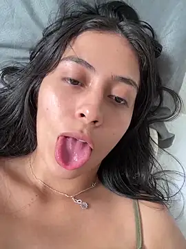 Snapshot of Sophie__Foxxx chatting on March 2025 05:34:02 PM Sophie Foxxx online show from March 2025 05:34:02 PM