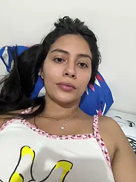 Snapshot of Sophie__Foxxx chatting on March 2025 10:17:02 PM Sophie Foxxx online show from March 2025 10:17:02 PM