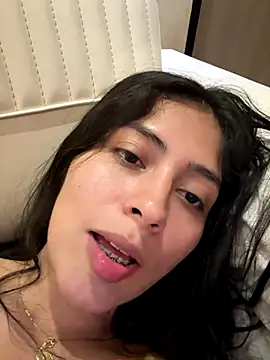Snapshot of Sophie__Foxxx chatting on September 2025 08:14:02 AM Sophie Foxxx online show from September 2025 08:14:02 AM