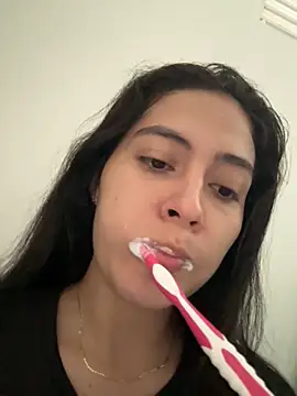 Sophie  Foxxx online show from October 2025 03:30:02 PM