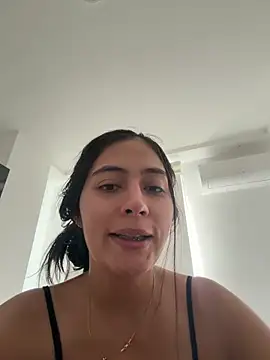 Snapshot of Sophie__Foxxx chatting on February 2026 08:04:02 PM Sophie Foxxx online show from February 2026 08:04:02 PM