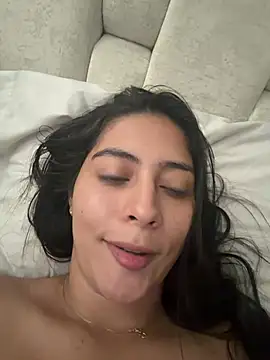Sophie  Foxxx online show from June 2026 06:17:01 PM