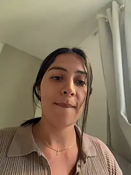 Sophie  Foxxx online show from June 2026 08:50:02 PM