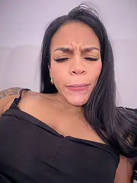 Snapshot of Charly_ chatting on February 2026 09:35:02 PM Charly online show from February 2026 09:35:02 PM