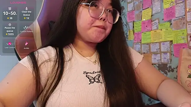 Snapshot of ANNELIESE_ chatting on December 2024 06:17:02 PM ANNELIESE online show from December 2024 06:17:02 PM