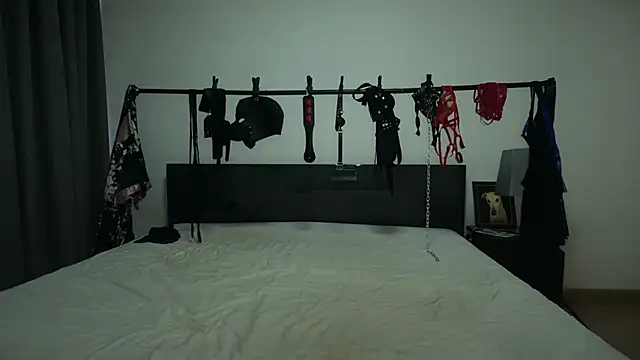 Snapshot of claudiacvc95 chatting on December 2025 04:43:02 AM claudiacvc95 online show from December 2025 04:43:02 AM