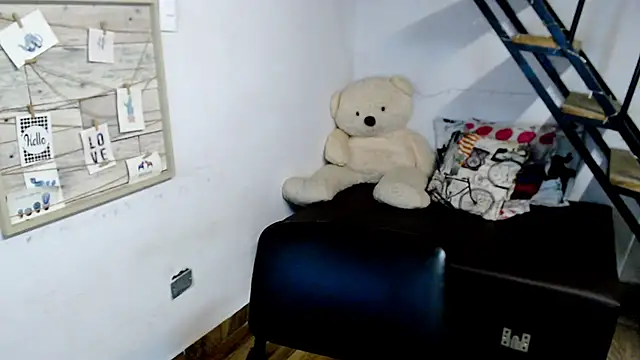 samantha baby  online show from March 2025 01:28:01 AM