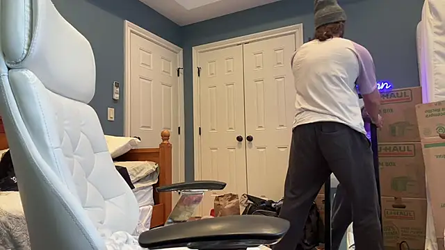 Snapshot of alexmannd chatting on January 2025 04:08:02 PM alexmannd online show from January 2025 04:08:02 PM