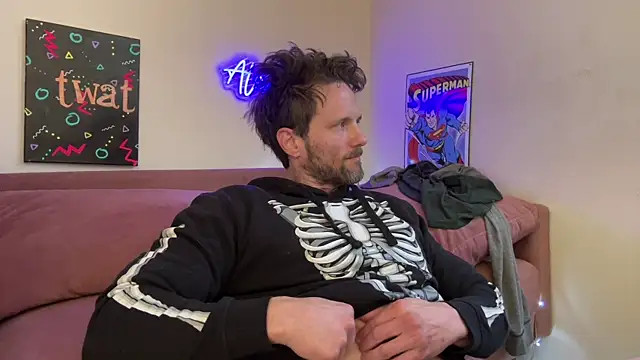 Snapshot of alexmannd chatting on March 2026 06:04:01 PM alexmannd online show from March 2026 06:04:01 PM