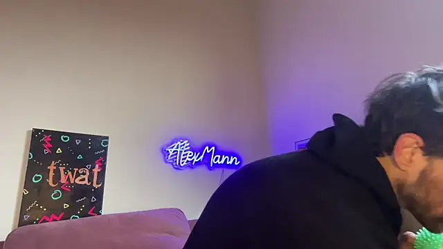 Snapshot of alexmannd chatting on March 2026 04:46:01 PM alexmannd online show from March 2026 04:46:01 PM