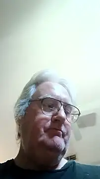 graham1980 online show from November 2025 04:28:01 PM