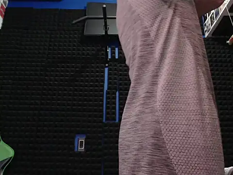 Snapshot of Curly_Angel24 chatting on November 2025 12:13:02 AM Curly Angel24 online show from November 2025 12:13:02 AM